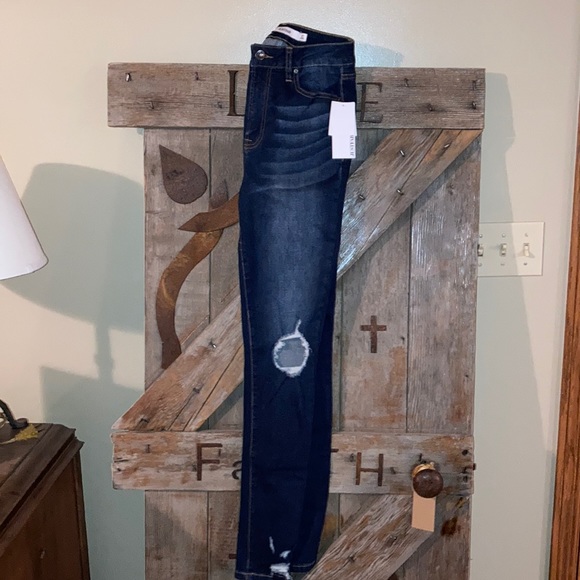 Brand New! JustFab skinny jeans. Sz 27 (A2) - Picture 2 of 3
